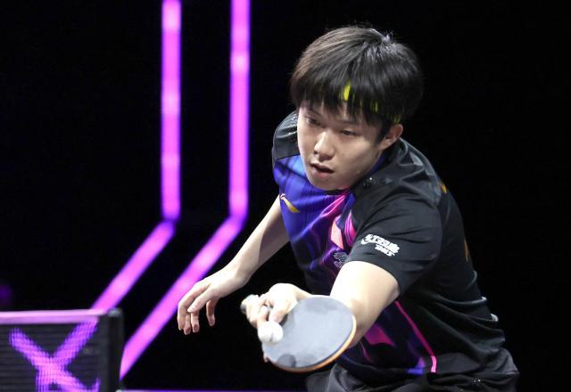 1754570432249070187.jpg (体育)(4)乒乓球——WTT横滨冠军赛:王楚钦晋级16强XxjpseC007288_20250807_PEPFN0A001.jpg